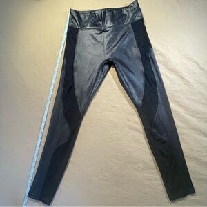 Fabletics Black Textured Leggings